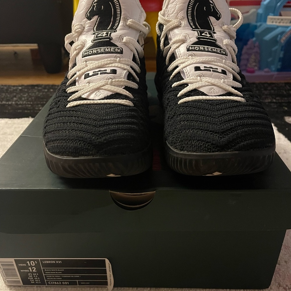 Lebron 16 four horsemen size 10.5 used bought from stock x
